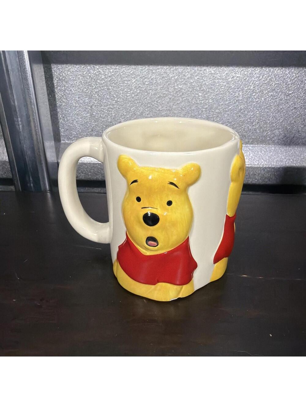 VTG Winnie The Pooh Disney 3D Mug Honey Red Disney World Large Coffee Tea Mug *